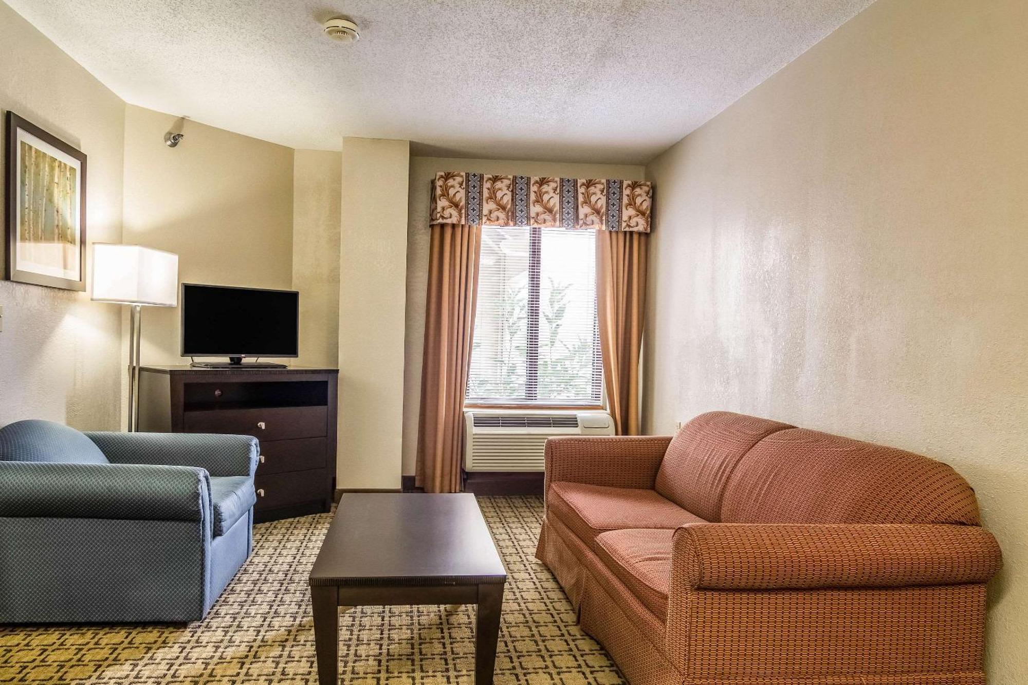Clarion Cranberry Township