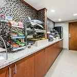 Clarion Inn 